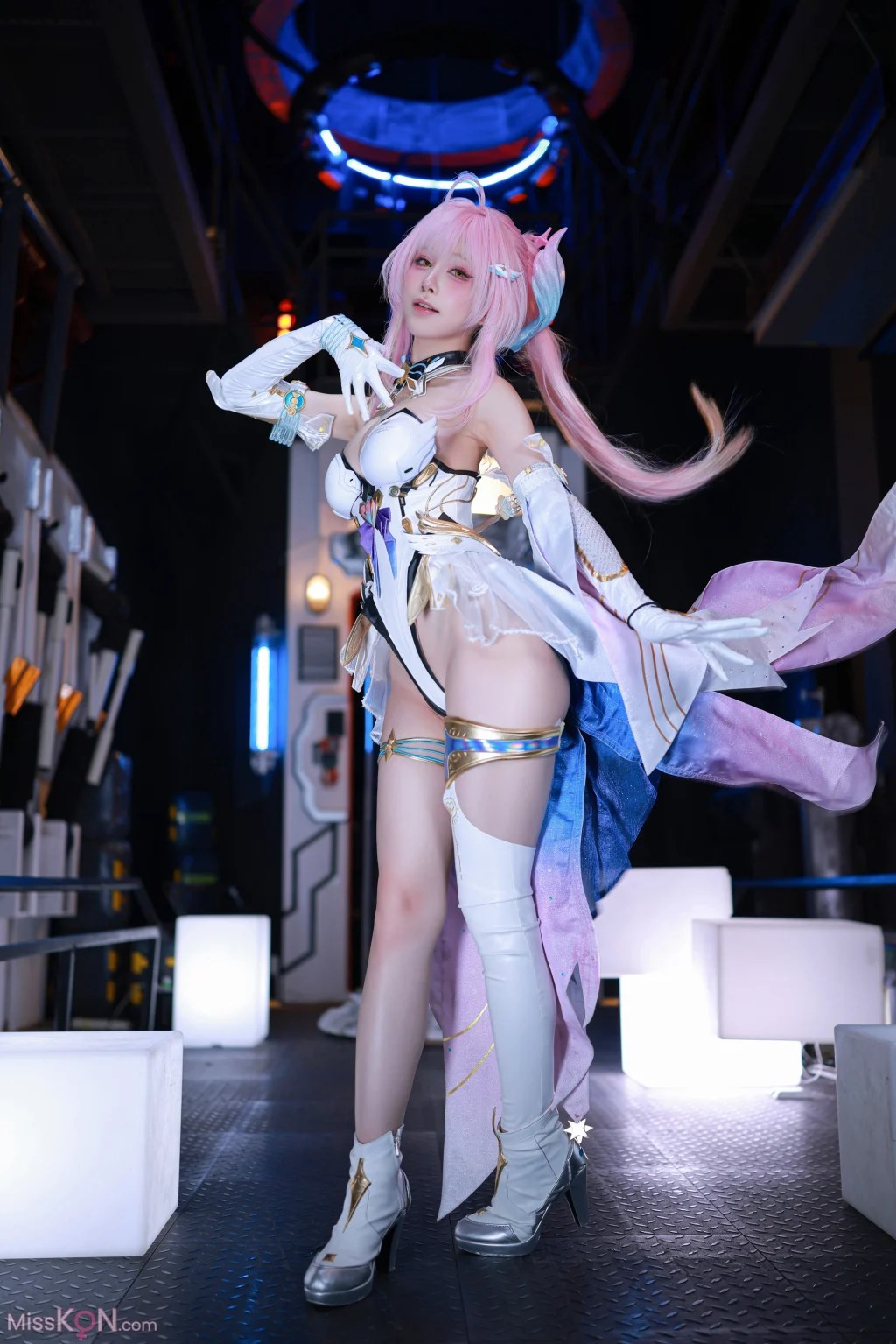 Coser@水淼Aqua: 鸣潮 爱弥斯 (61 photos)
