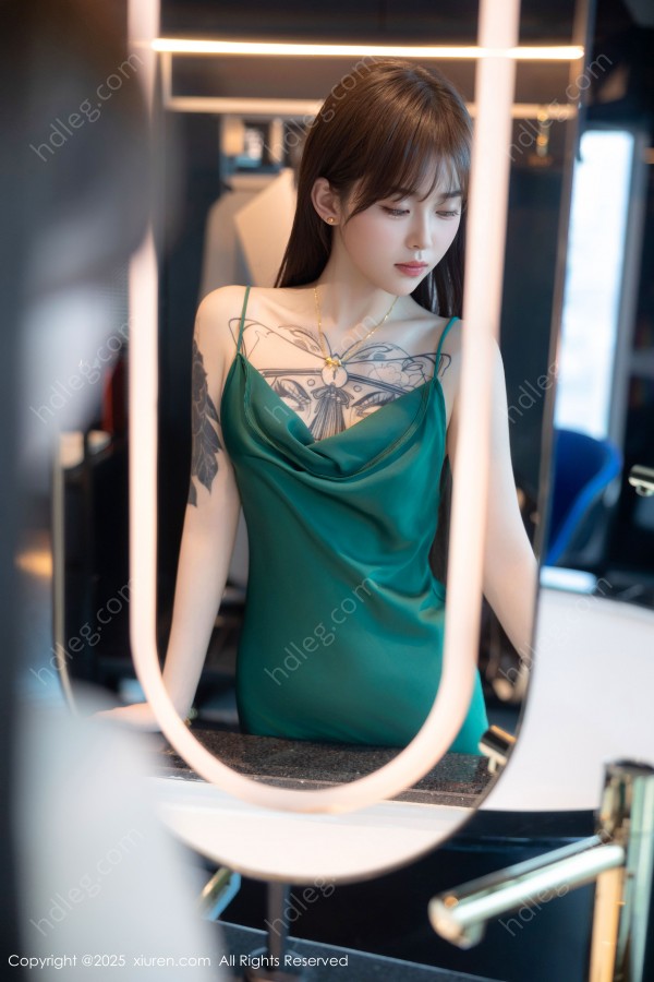 [XiuRen秀人网]第9803期奶瓶写真